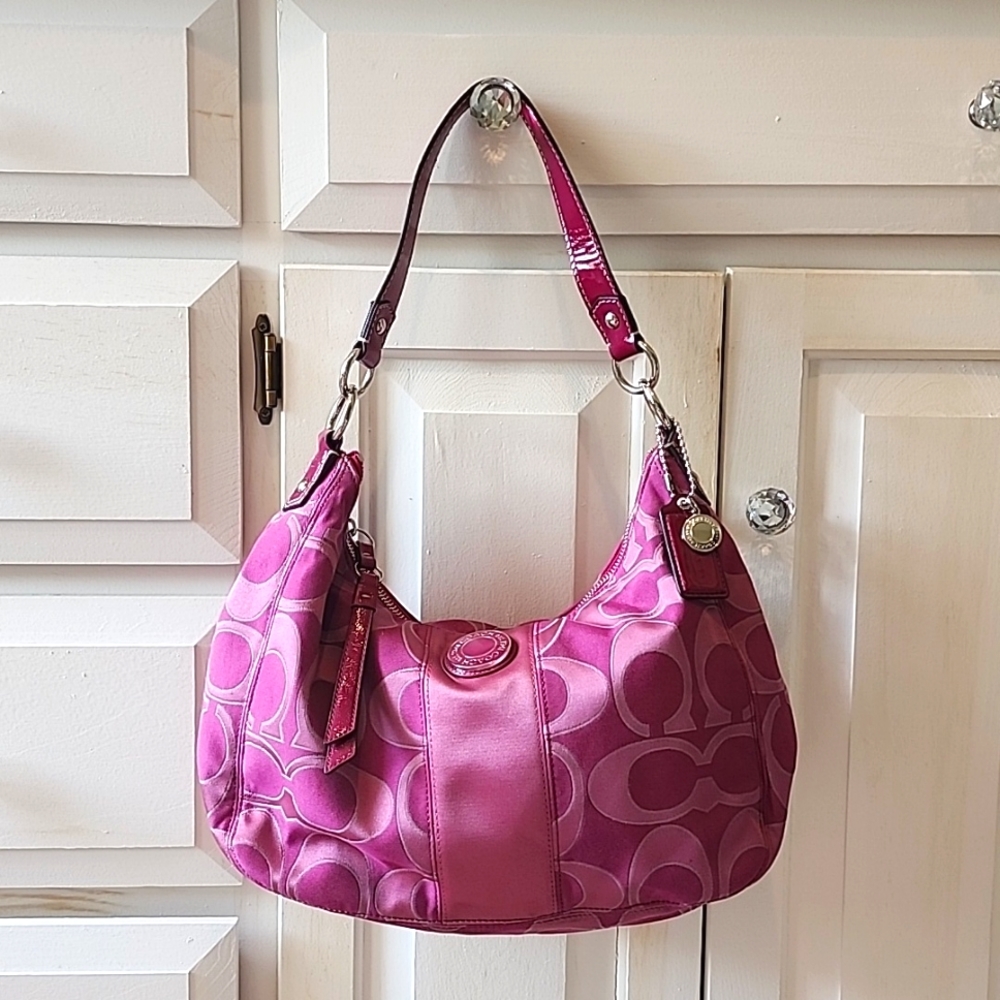 COACH Signature Demi Shoulder Bag 💜